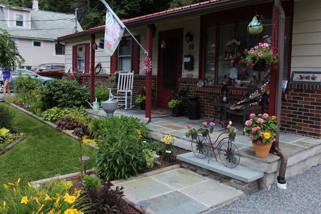 back mountain bloomers garden tour