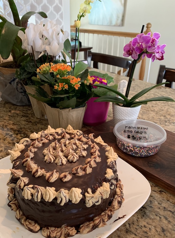 plantness flowers and cake